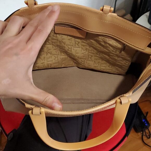 La Marthe Tan Tote Bag with Lucite Plastic Handles - Picture 5 of 14